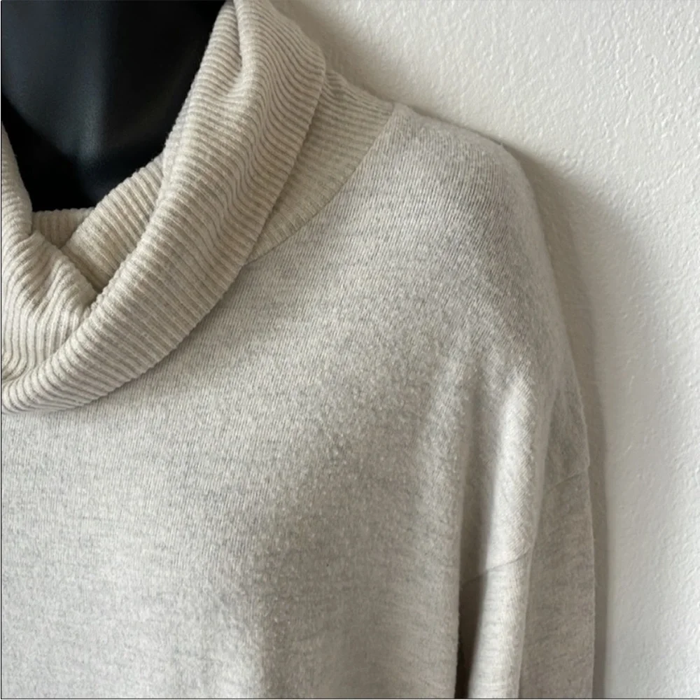Treasure‎ & Bond Sweater